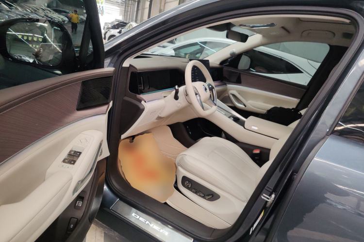 Used Denza N9 2025 Prestige Version