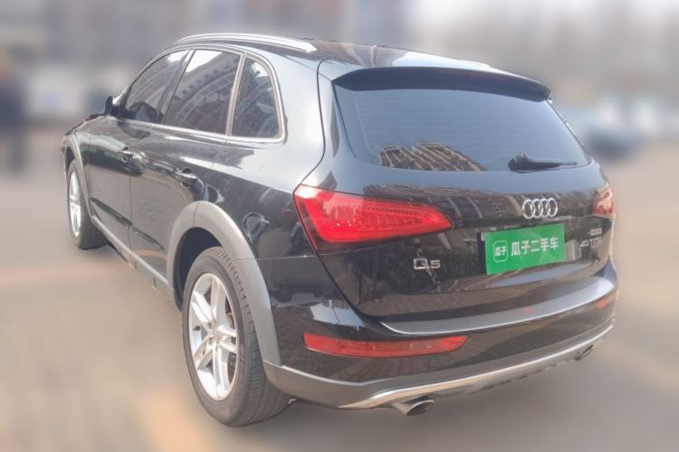 Used Audi Q5 2017 Plus 40 TFSI Technology Model
