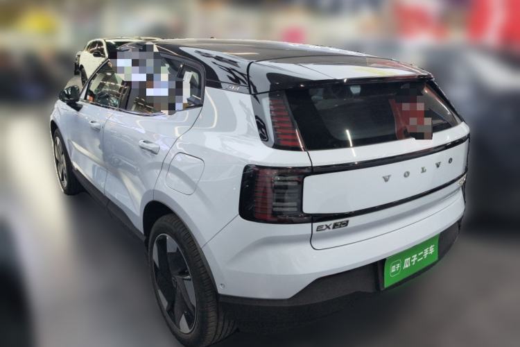 Used Volvo EX30 2025 Rear-Drive Long-Range Version Ultra