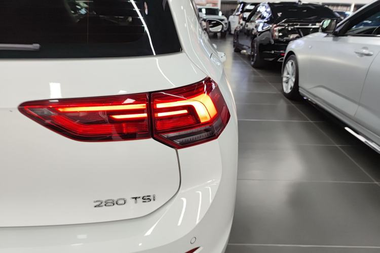 Used Volkswagen Golf 2023 Facelift 280TSI DSG Pro
