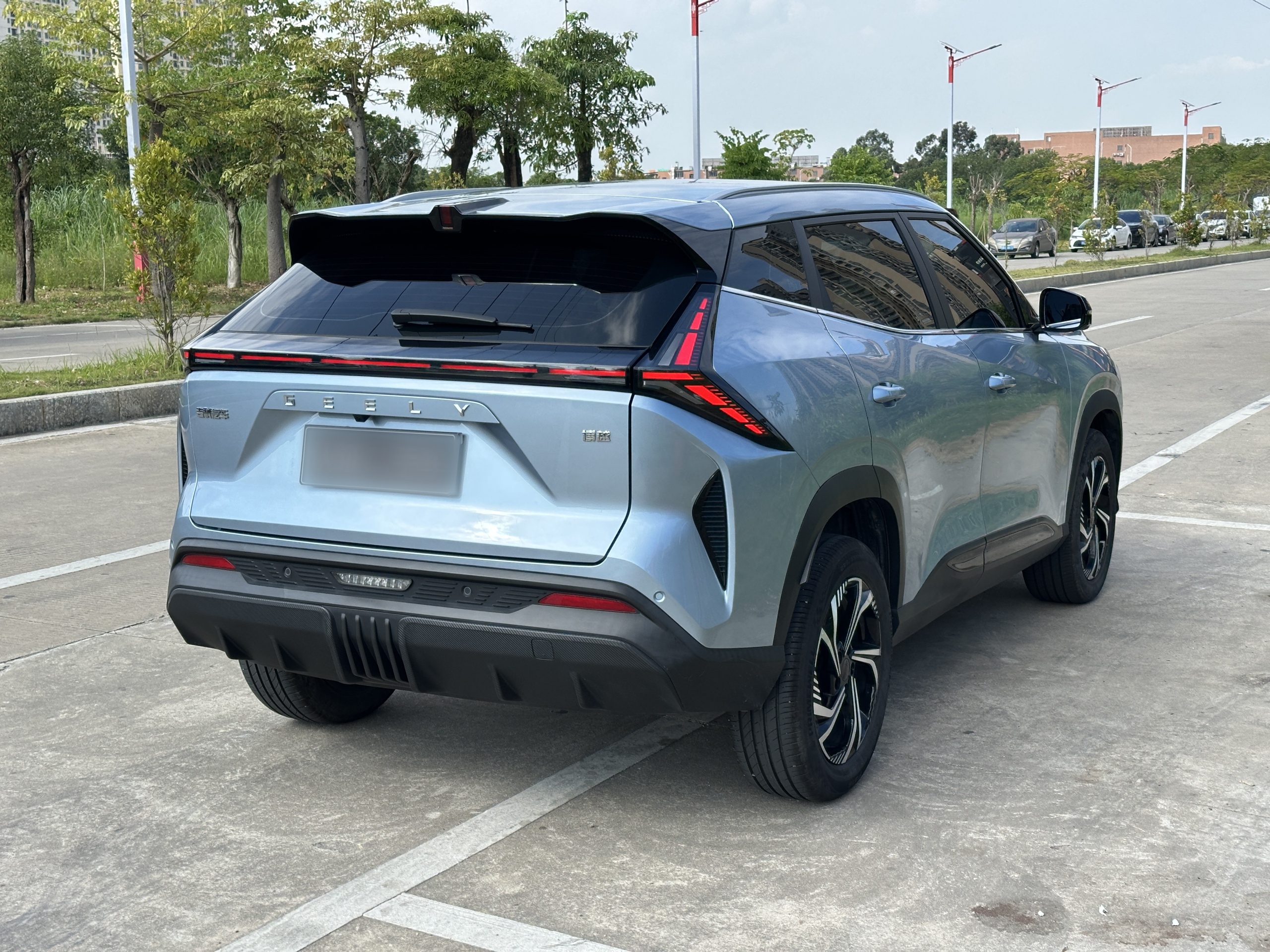 Geely Auto Emgrand X7 Sport 2024 1.5TD Dragon Edition — снимка 17