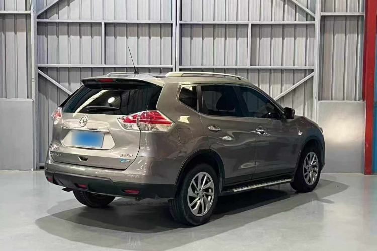 Used Nissan X-Trail 2014 2.5L CVT Ultimate Edition 4WD Exterior 6