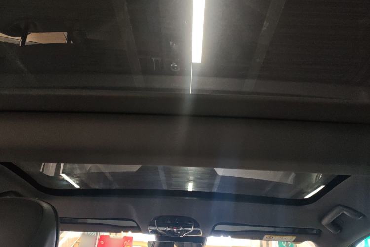 Used VOYAH PASSION 2024 PHEV Four-Wheel Drive Ultra-Long Range Executive Edition Headliner