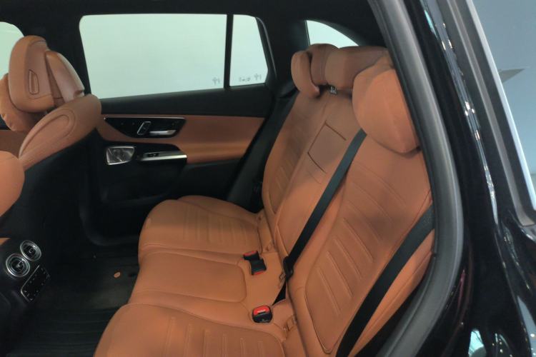 Used Mercedes-Benz GLC 2025 Refreshed GLC 300 L 4MATIC Dynamic Version 5 Seats