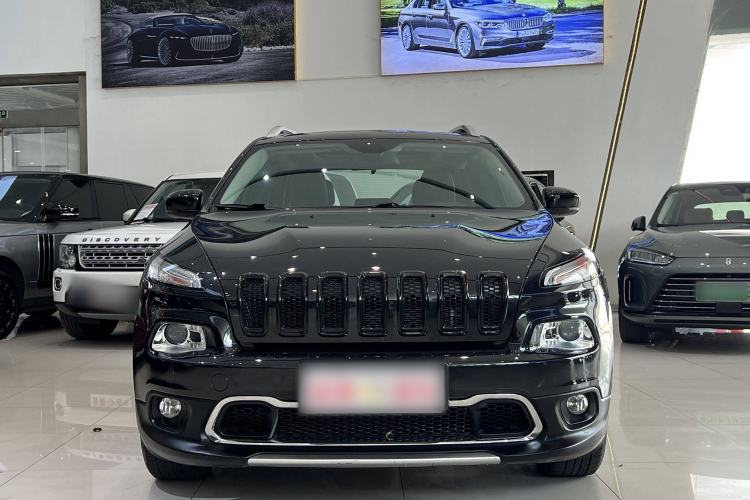 Used Jeep Cherokee 2017 2.0L Superior Edition