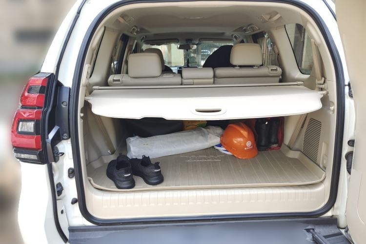 Used Toyota Prado 2018 3.5L Automatic TX-L with Rear-Mounted Spare Tire
