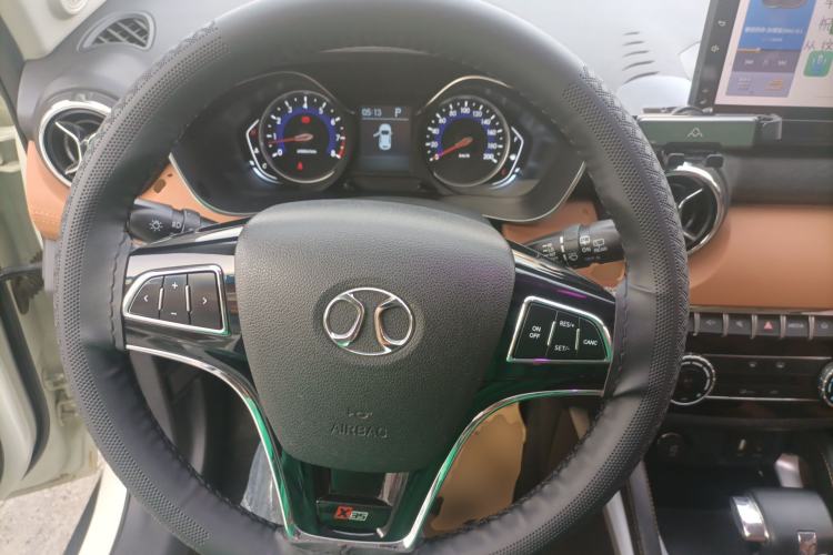 Used BAIC Senova X35 2016 1.5L Automatic Luxury Edition Steering Wheel
