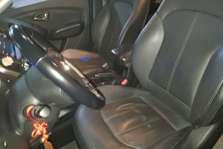 Used Hyundai ix35 2013 2.0L Automatic Two-Wheel Drive Smart GLS China IV Standard Left Front Seat