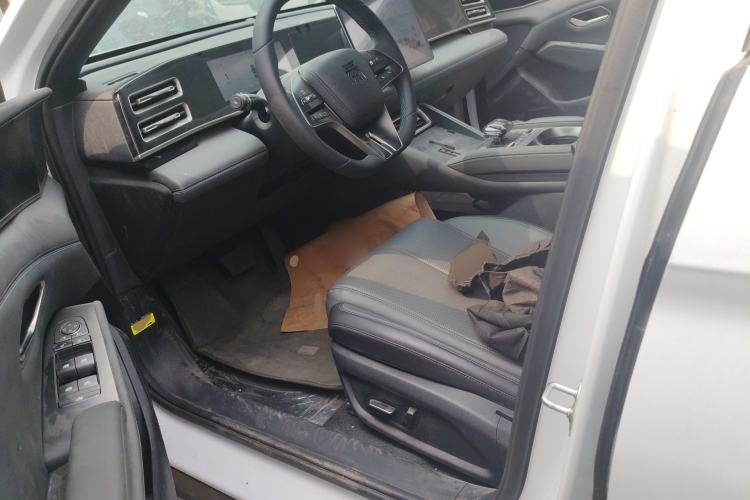 Used BYD Qin L 2024 DM-i 120KM Leading Model
