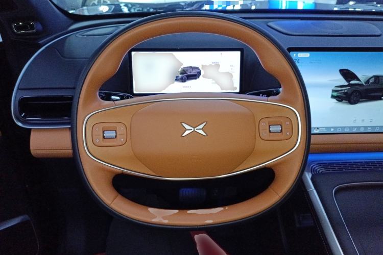 Used XPeng G9 2025 625 Long-Range Max Steering Wheel
