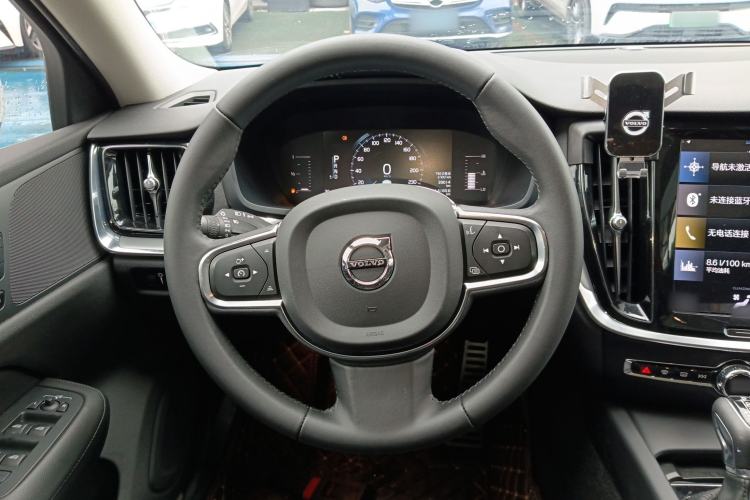 Used Volvo S60 2021 T4 Zhiyi Luxury Edition Steering Wheel