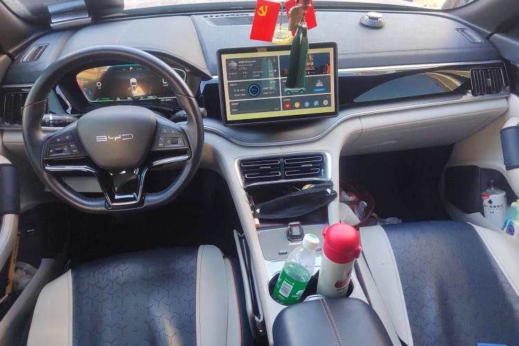 Used BYD Song PLUS New Energy 2023 Champion Edition DM-i 110KM Flagship Model
