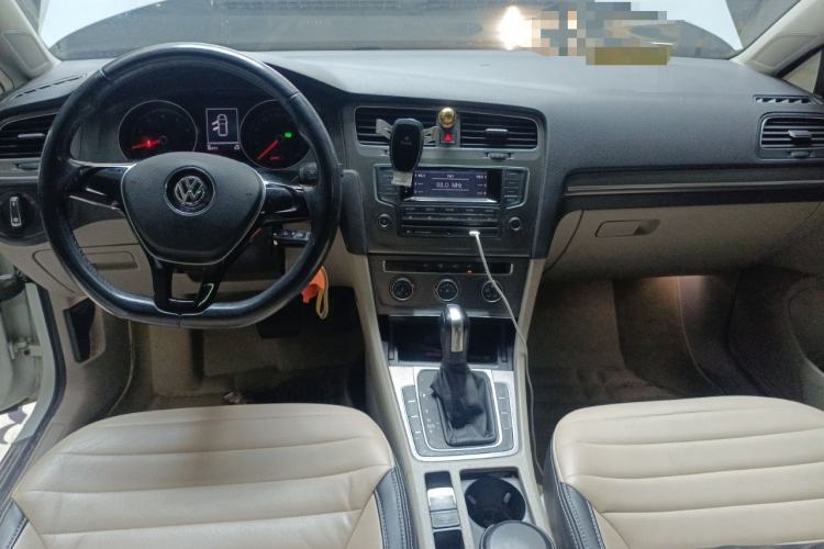 Used Volkswagen Golf 2014 1.6L Automatic Comfort Model
