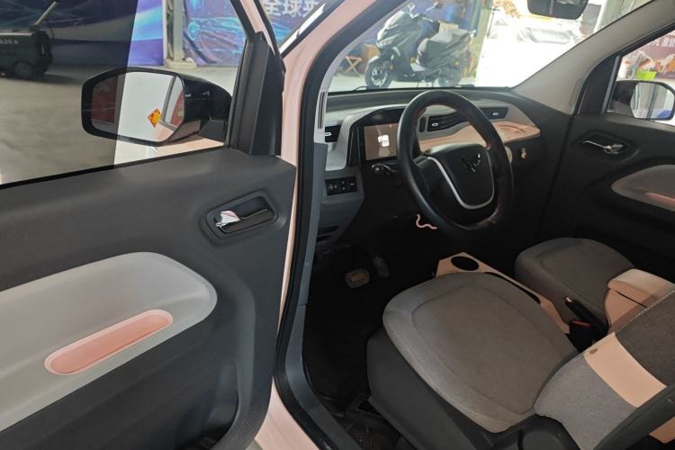 Used Wuling Hongguang MINIEV 2021 Macaron Premium Model – Lithium Iron Phosphate Driver Seat