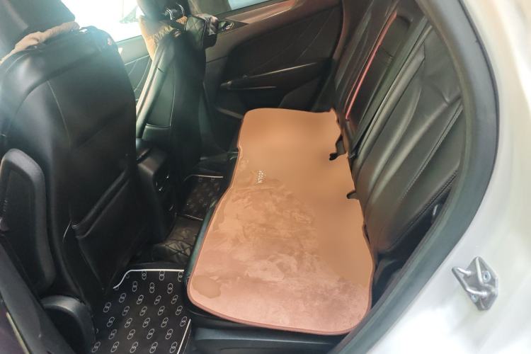 Used Lincoln MKC 2017 2.0T Two-Wheel Drive Deluxe Edition Left Rear Seat