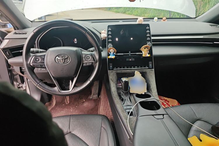 Used Toyota Avalon 2019 Dual-Engine 2.5L Luxury Edition China VI Standard