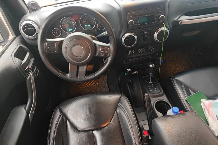 Used Jeep Wrangler 2013 3.6L Sahara Four-Door Edition
