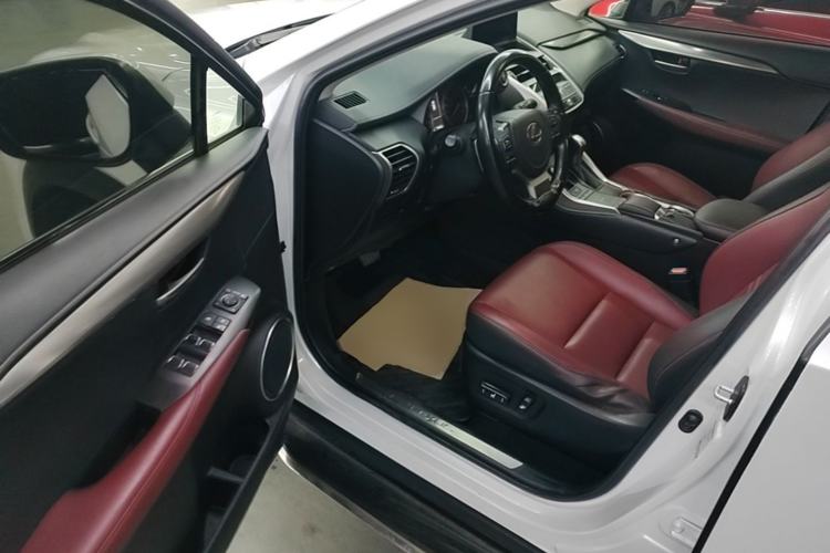 Used Lexus NX 2020 200 Front-Wheel Drive Vmotion Edition China VI Standard
