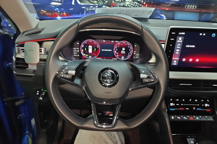 Used Skoda Kodiaq 2022 TSI330 7-Seater Two-Wheel-Drive Luxury Edition
