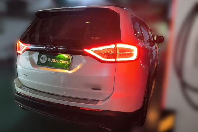 Used Ford Edge 2016 EcoBoost 245 Two-Wheel-Drive Titanium 7-Seater