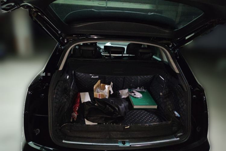 Used Audi Q5L 2018 40 TFSI Prestige Fashion Edition China VI Trunk