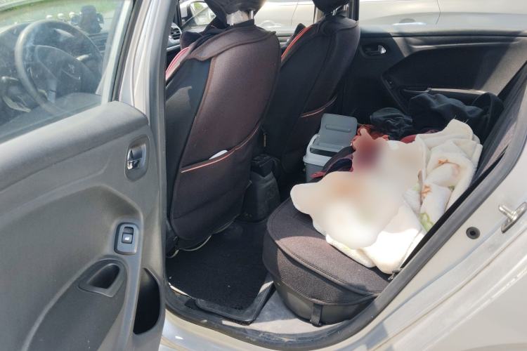 Used Peugeot 301 2014 1.6L Manual Comfort Edition