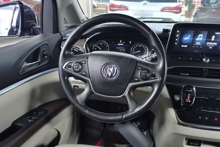 Used Buick GL8 2021 Land Cruiser Executive Class 652T Luxury Model