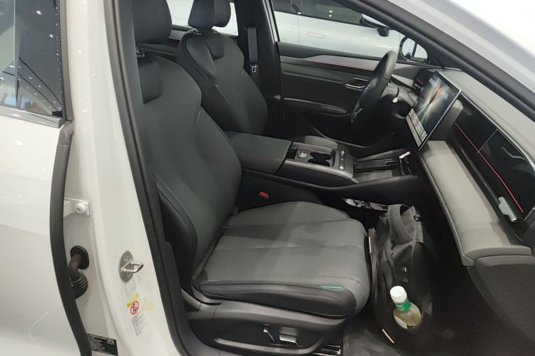 Used BYD Qin L 2025 EV 545KM Excellence Edition Right Front Seat