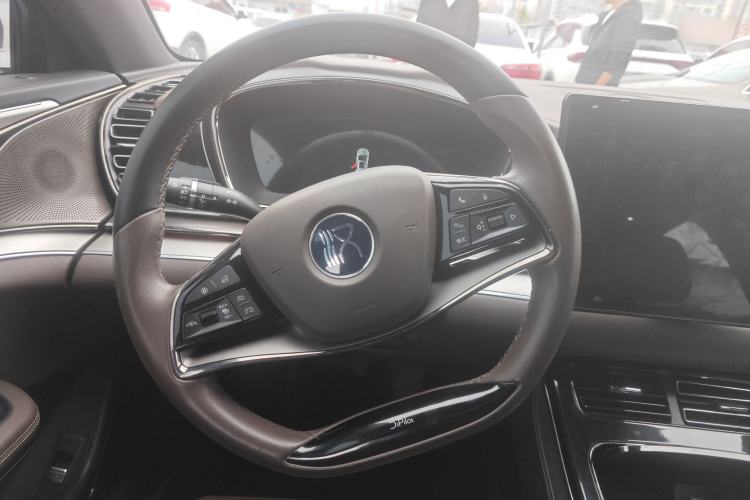 Used BYD Han 2023 EV Champion Edition 506KM Front-Wheel-Drive Premium Model Interior 2