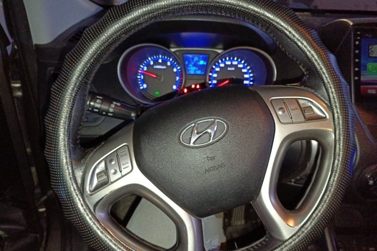 Used Hyundai ix35 2012 2.0L Automatic Two-Wheel Drive Elite Edition GLS
