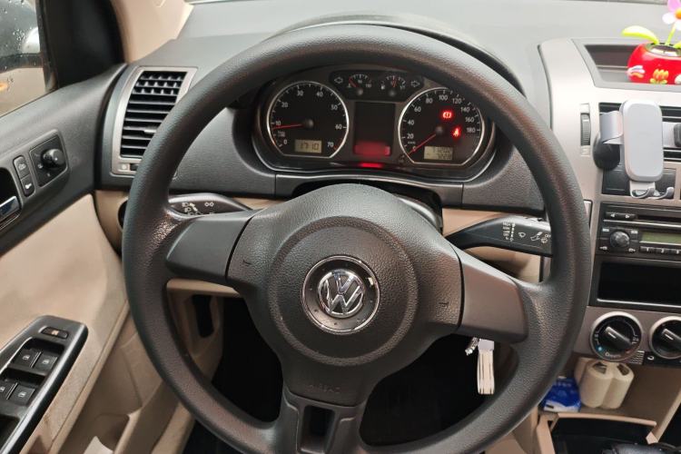 Used Volkswagen Polo 2011 Jingqu 1.6L Automatic Siku Edition Steering Wheel