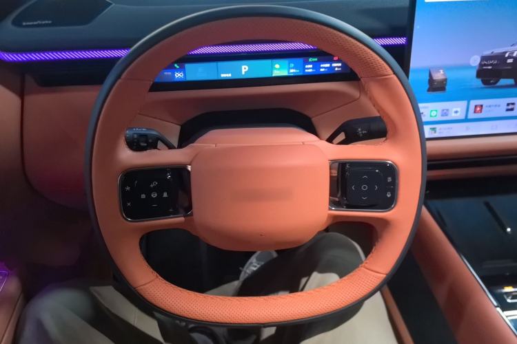 Used Lynk & Co 900 2025 1.5T Ultra
