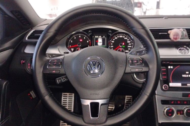 Used Volkswagen FAW-Volkswagen CC 2015 2.0 TSI Luxury Model Steering Wheel