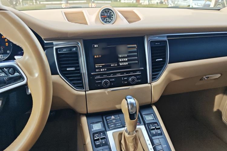 Used Porsche Macan 2014 Macan 2.0T Audio And AC Panel