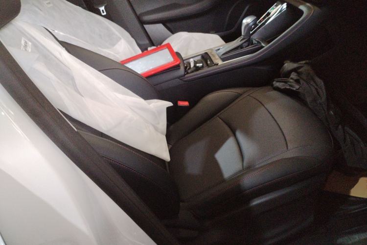 Used Roewe i5 2026 Model 1.5L CVT Luxury Version