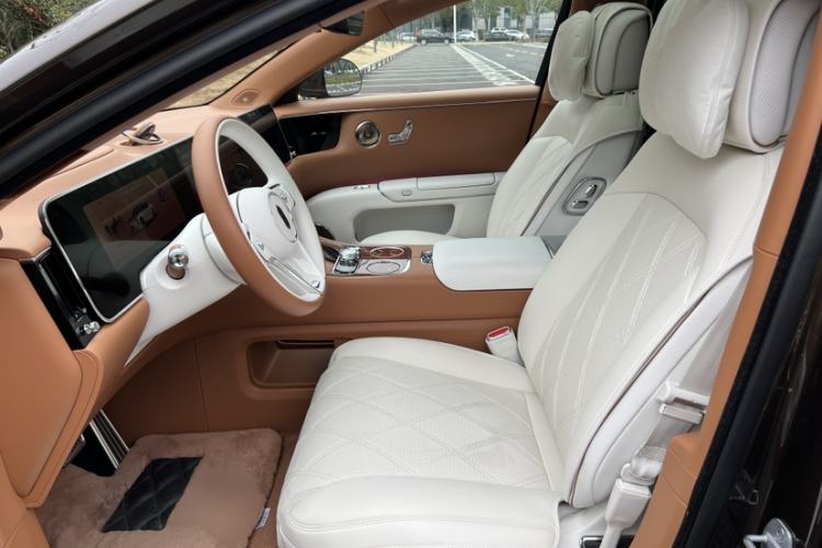 Used Hima S800 2025 Model, Range-Extended Starlight Executive Edition, 4 Seats
