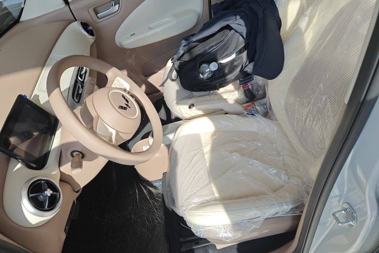 Used Wuling Hongguang MINIEV 2025 Four-Door Version Advanced Edition
