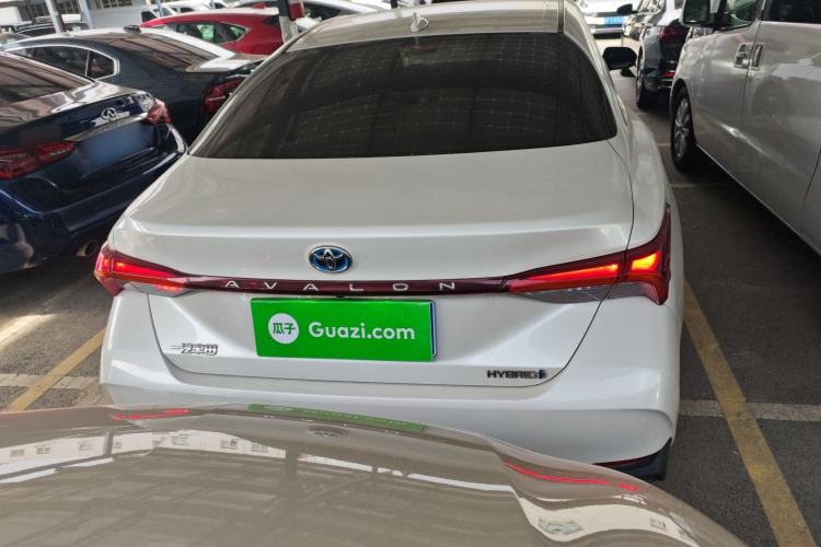 Used Toyota Avalon 2022 Dual-Engine 2.5L Luxury Edition Rear