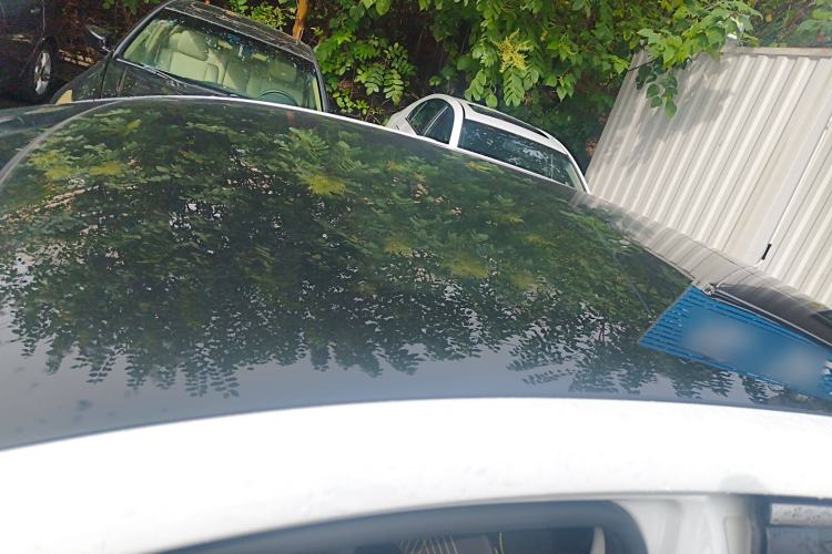 Used Roewe i6 MAX 2020 300TGI Automatic Supreme Edition with Cool Sunroof and Advanced Driving Features
