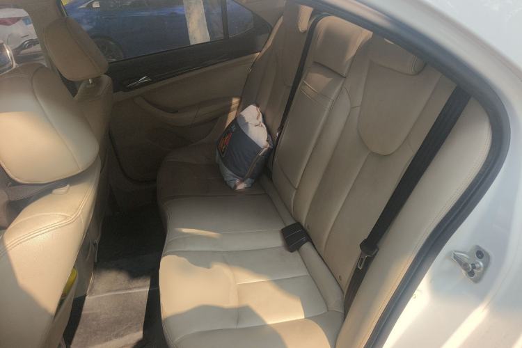 Used Roewe 360 2015 1.5L Automatic Luxury Edition Left Rear Seat