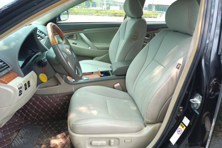 Used Toyota Camry 2011 240G Luxury Anniversary Edition Left Front Seat