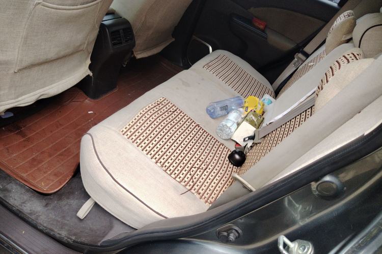 Used Honda CR-V 2012 2.0L two-wheel drive urban version Left Rear Seat