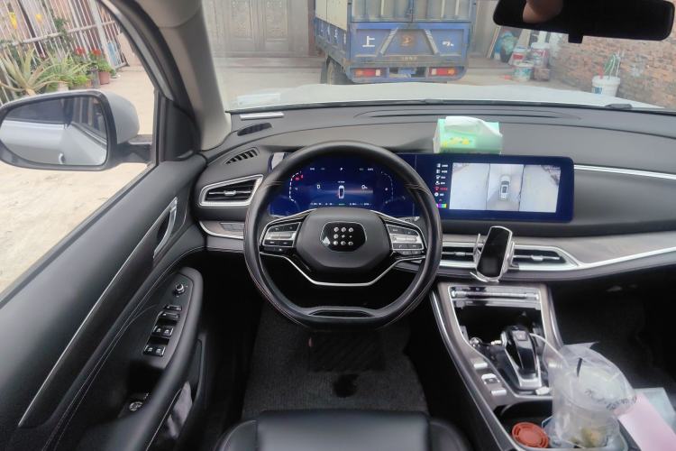 Used Landian E5 2024 Honor Edition 100KM Comfort Model 7 Seats