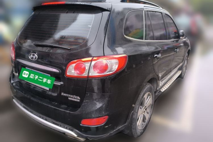 Used Hyundai Santa Fe Classic 2012 2.4 Luxury Edition 7-Seater Four-Wheel Drive