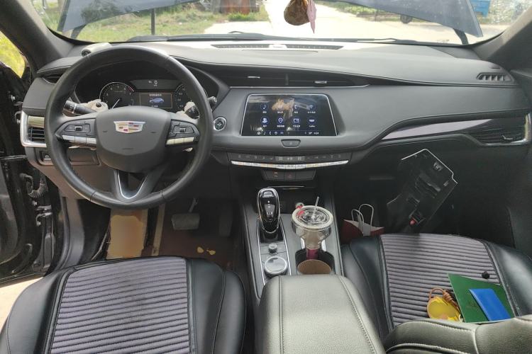 Used Cadillac XT4 2023 28T Two-Wheel Drive Fashion Edition
