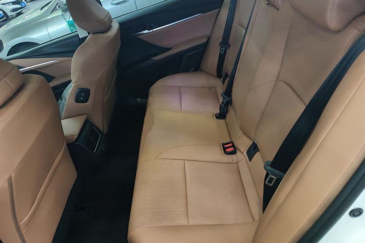 Used Toyota Camry 2026 Model Dual-Engine 2.0HG Prestige Edition
