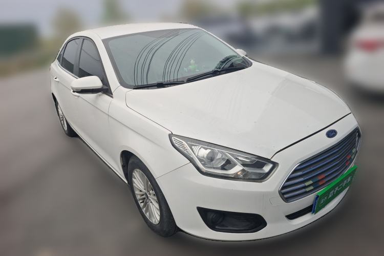 Used Ford Escort 2017 1.5L Manual Comfort Model Front Right 45 Deg