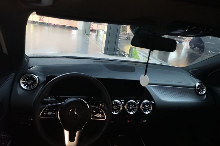 Used Mercedes-Benz GLA 2023 GLA 220
