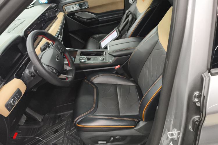 Used Ford Explorer 2023 EcoBoost 285 Kunlun Peak Edition 6-Seater Left Front Seat