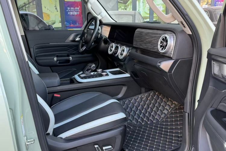 Used Tank 300 2021 City Edition 2.0T—Truly Stylish
